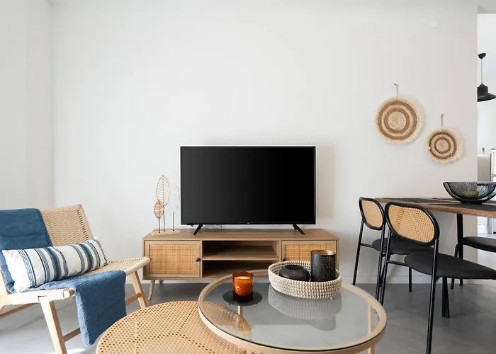 Revived Urban Charm - 1Br