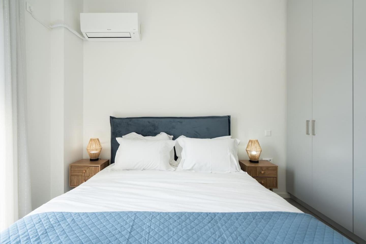 Revived Urban Charm - 1br Apartment Athens