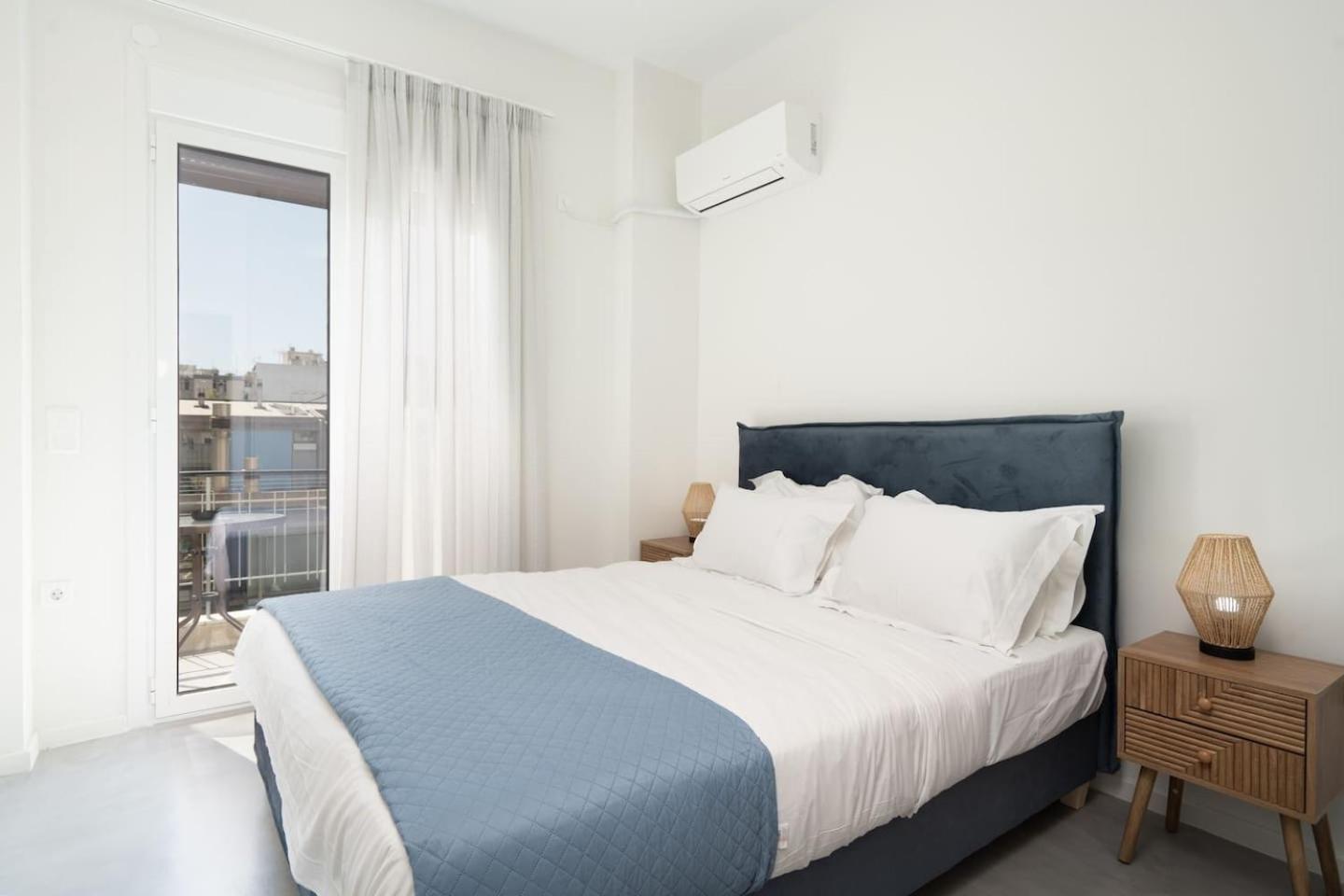 Revived Urban Charm - 1br Athens