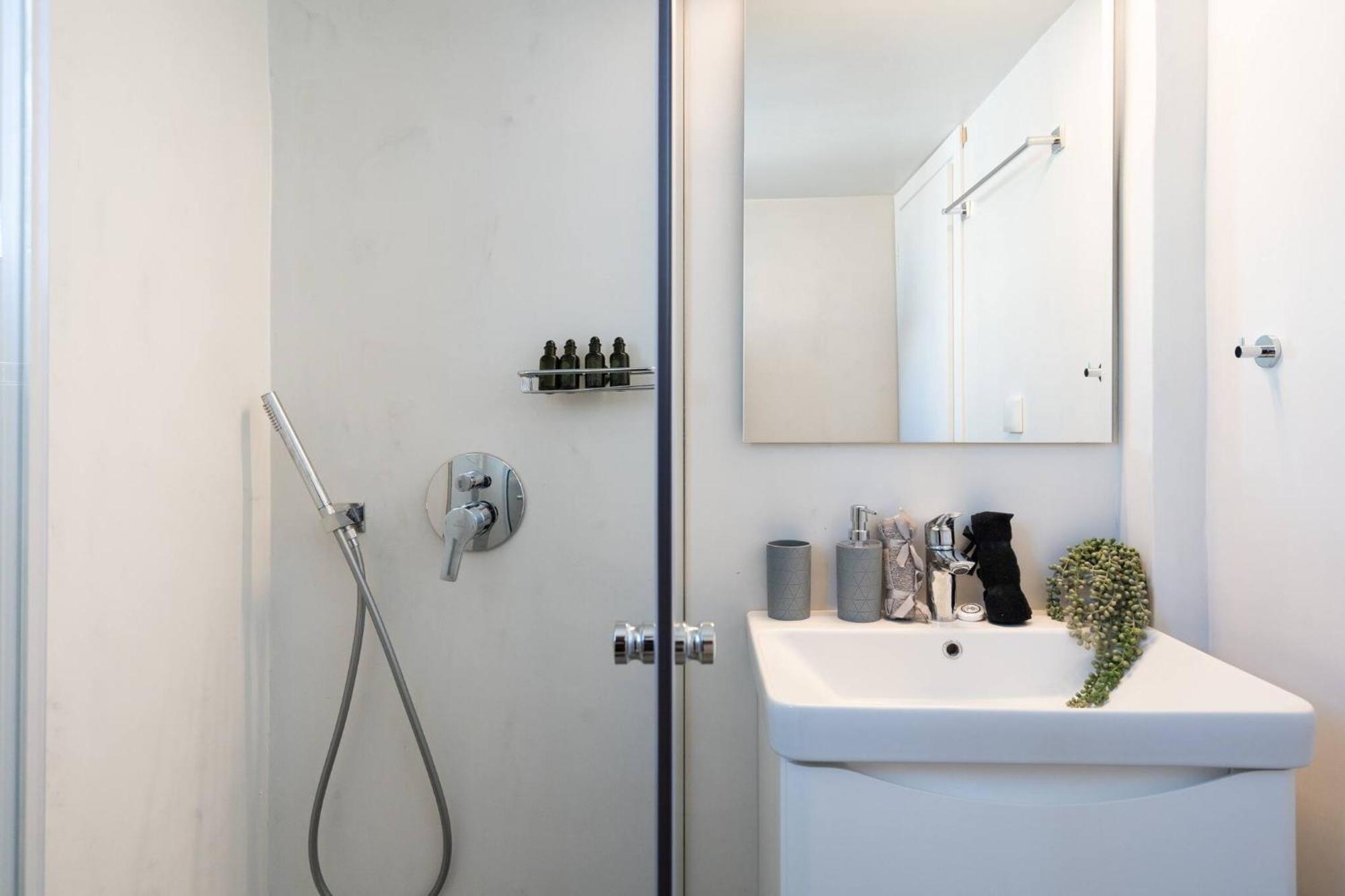 Apartment Revived Urban Charm - 1br *