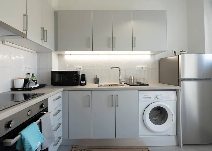 Revived Urban Charm - 1Br